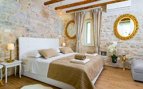 Lux Aurelius In Split Centre Old Town
